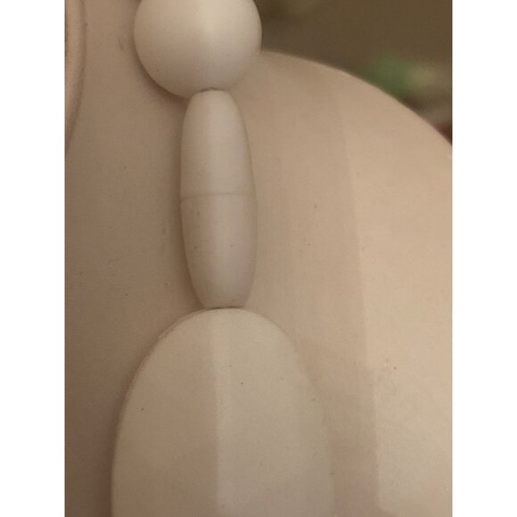 Vintage White Lucite Bead Necklace – Chunky Mod Retro w/ Hidden Clasp - Picture 9 of 15